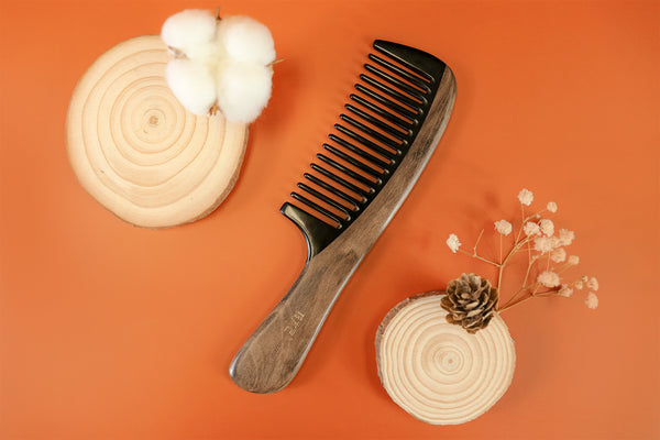 How to Brush Your Hair When it's Dry or Wet