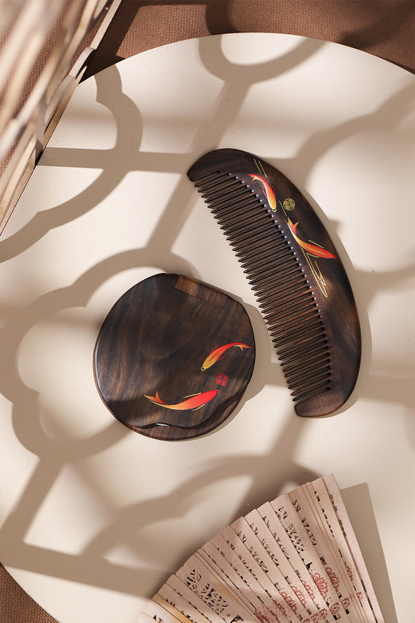 Mirror & Wooden Comb Set with A Pair of Koi Pattern