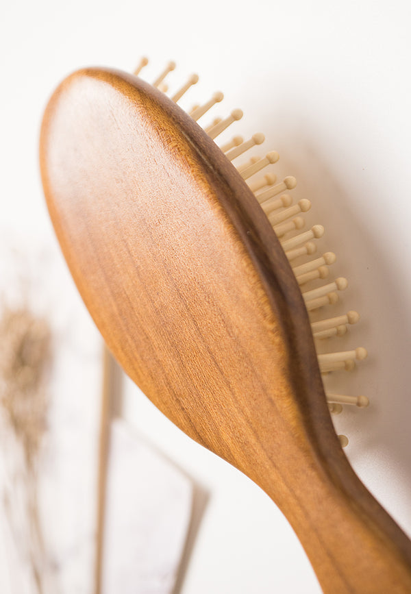 Teak & Rutaceae wooden hair brush