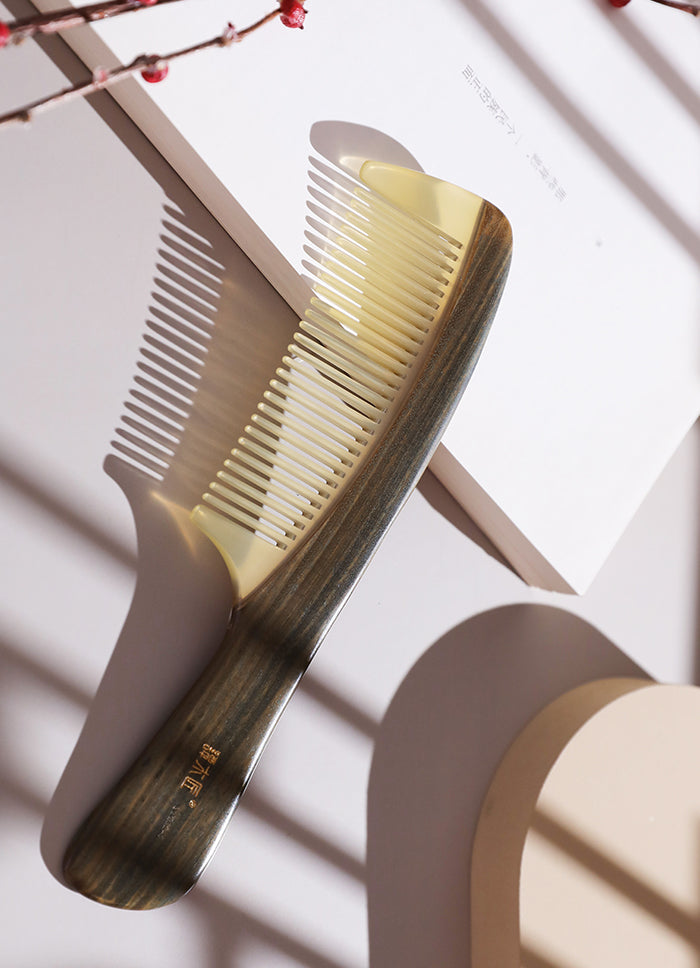 Sheep Horn & Wood Comb