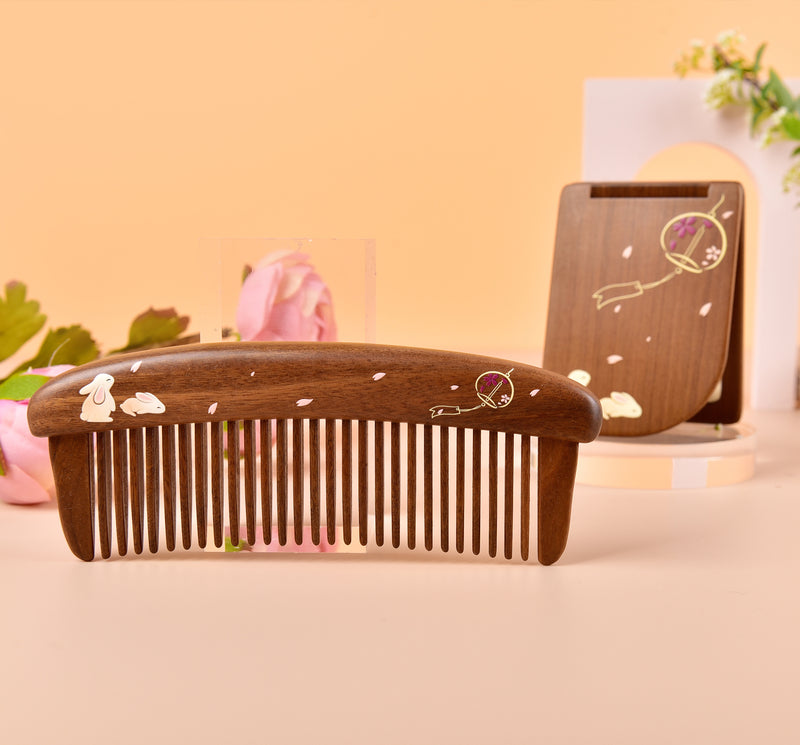 Bunny Wood Comb & Mirror Set