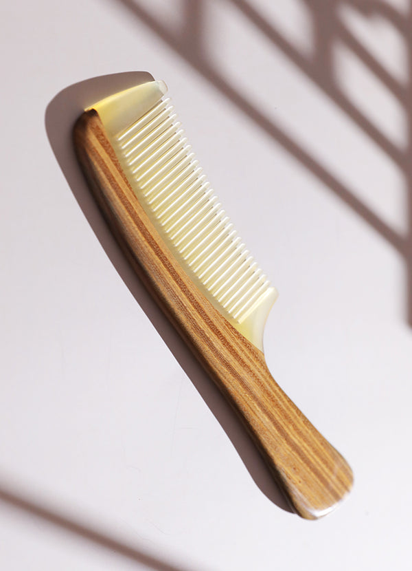 Sheep Horn & Wood Comb