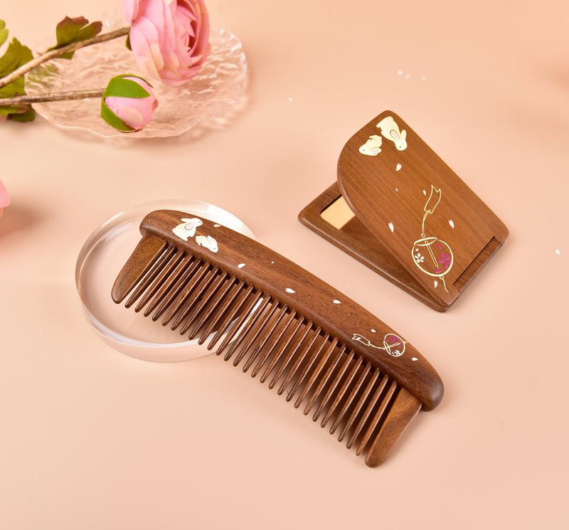 Bunny Wood Comb & Mirror Set