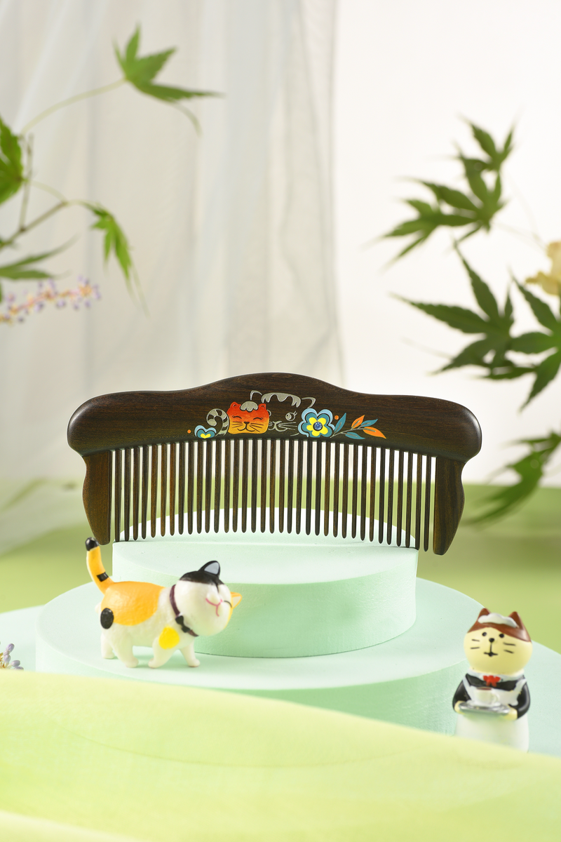 Adorable Cat Hair Comb